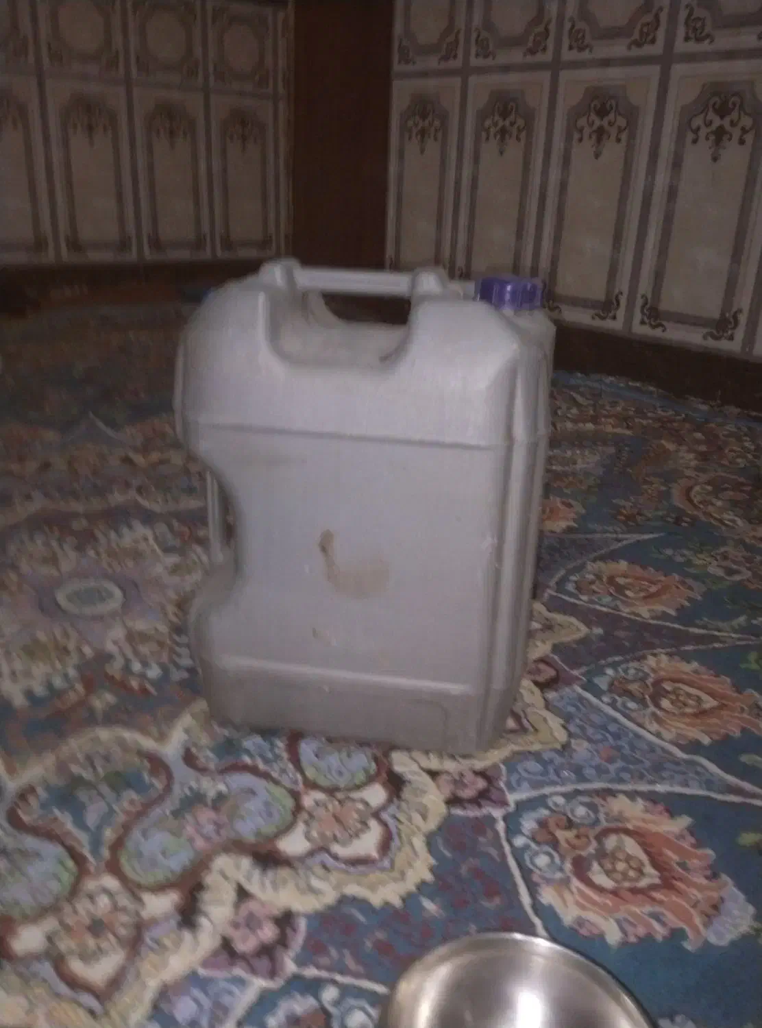 گالن ۲۰ لیتر سالم|ظروف نگهدارنده، پلاستیکی، یک‌بارمصرف|سراوان, |دیوار