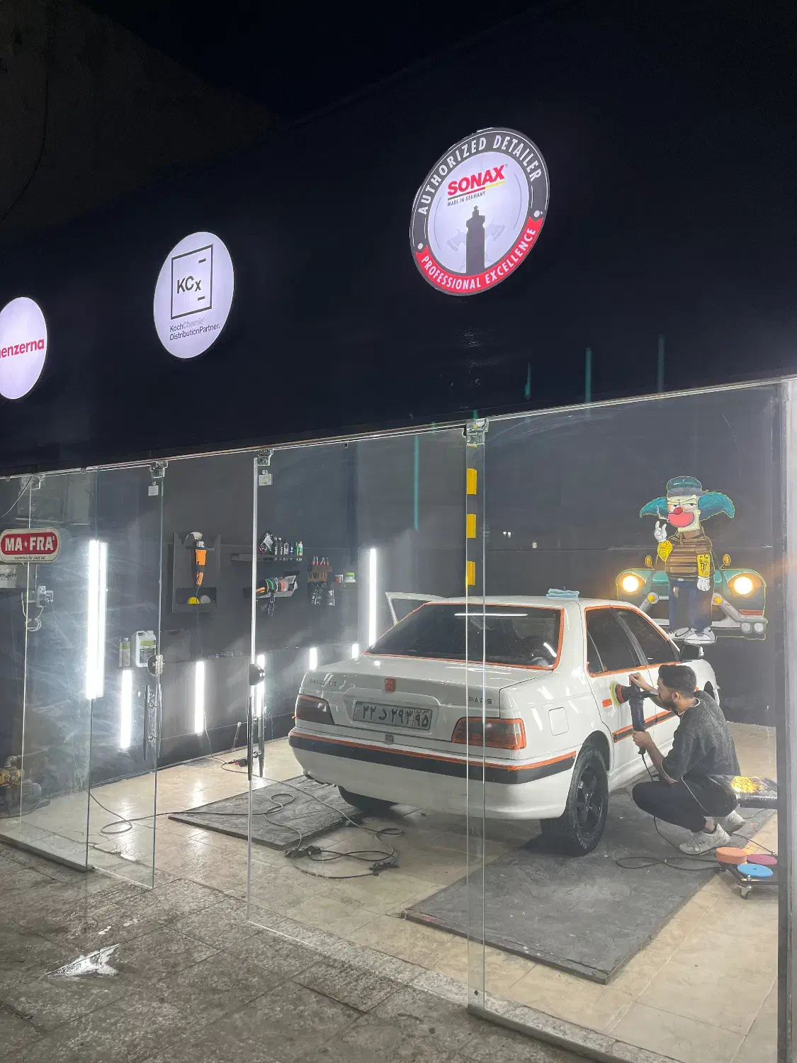 مرکز تخصصی خدمات زیبایی خودرو|خدمات موتور و ماشین|زاهدان, |دیوار