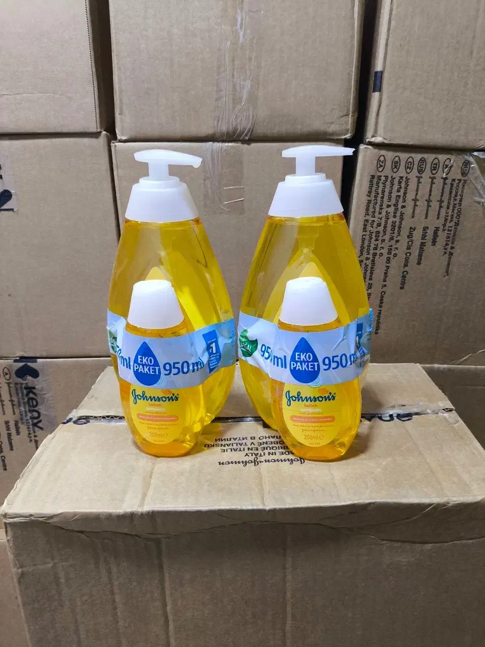 محصولات شوینده بهداشتی ترک و اروپا|مواد شوینده و دستمال کاغذی|جلفا, |دیوار