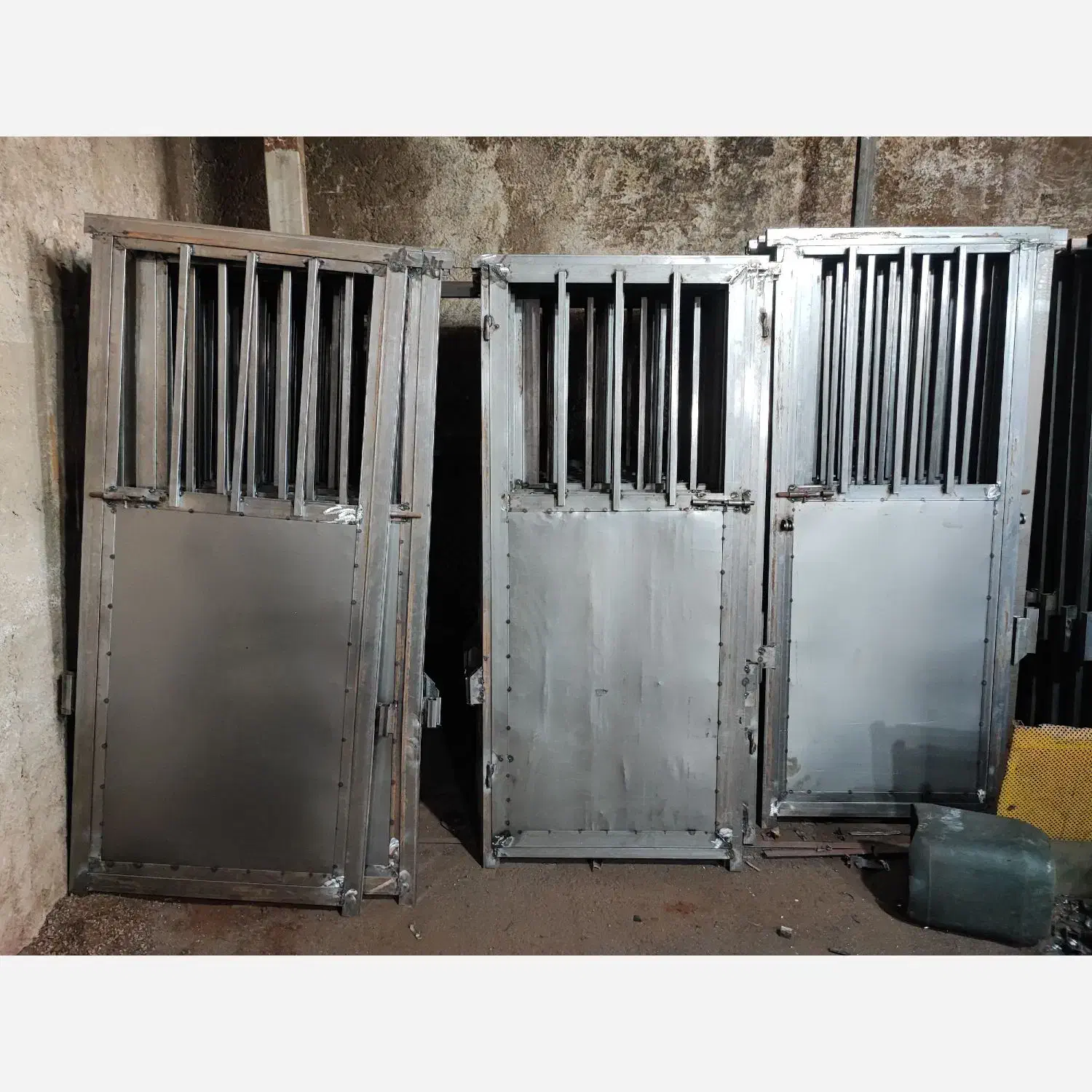 خواهان درب|مصالح و تجهیزات ساختمان|سیلوانه, |دیوار