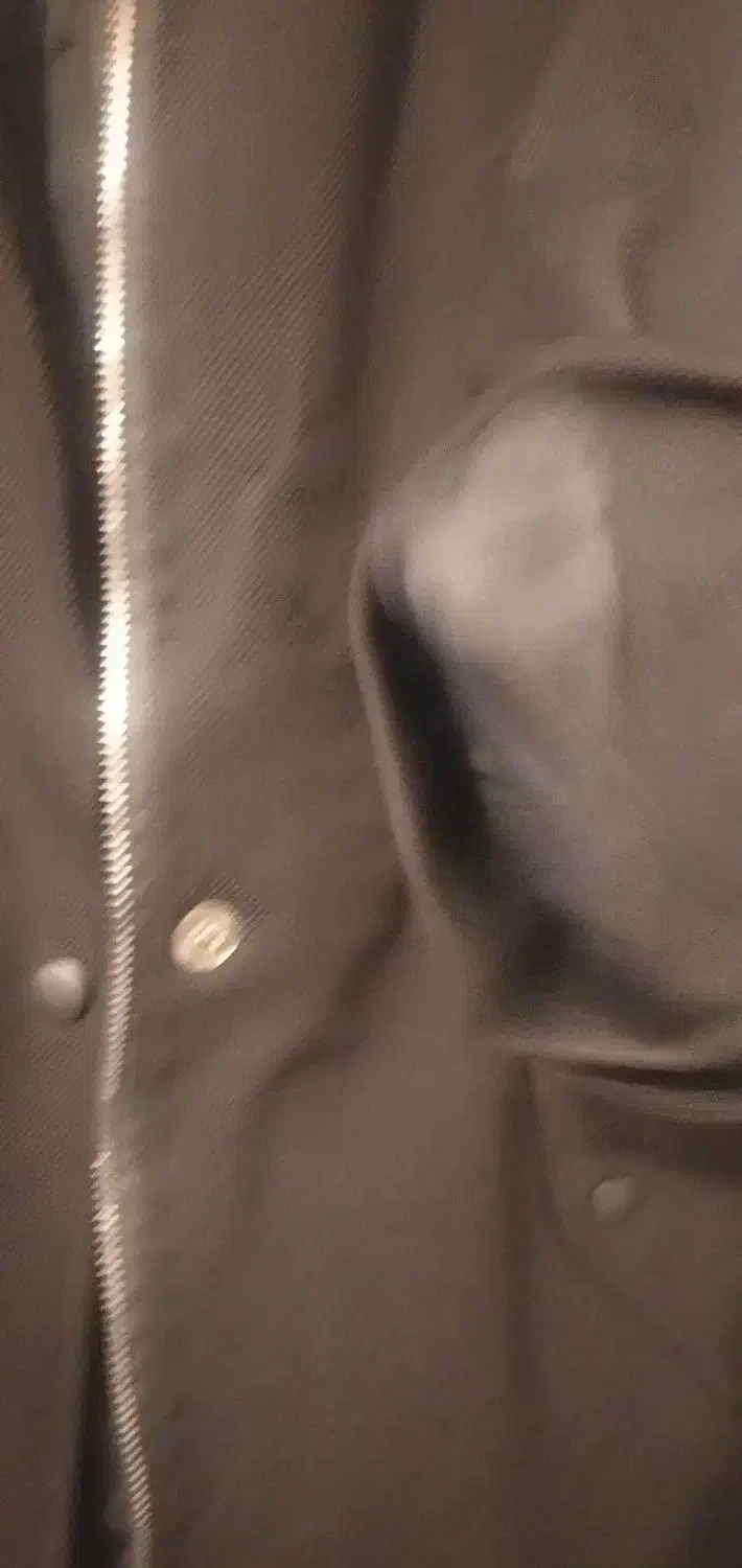 بارونی بلند|لباس|ایلام, |دیوار