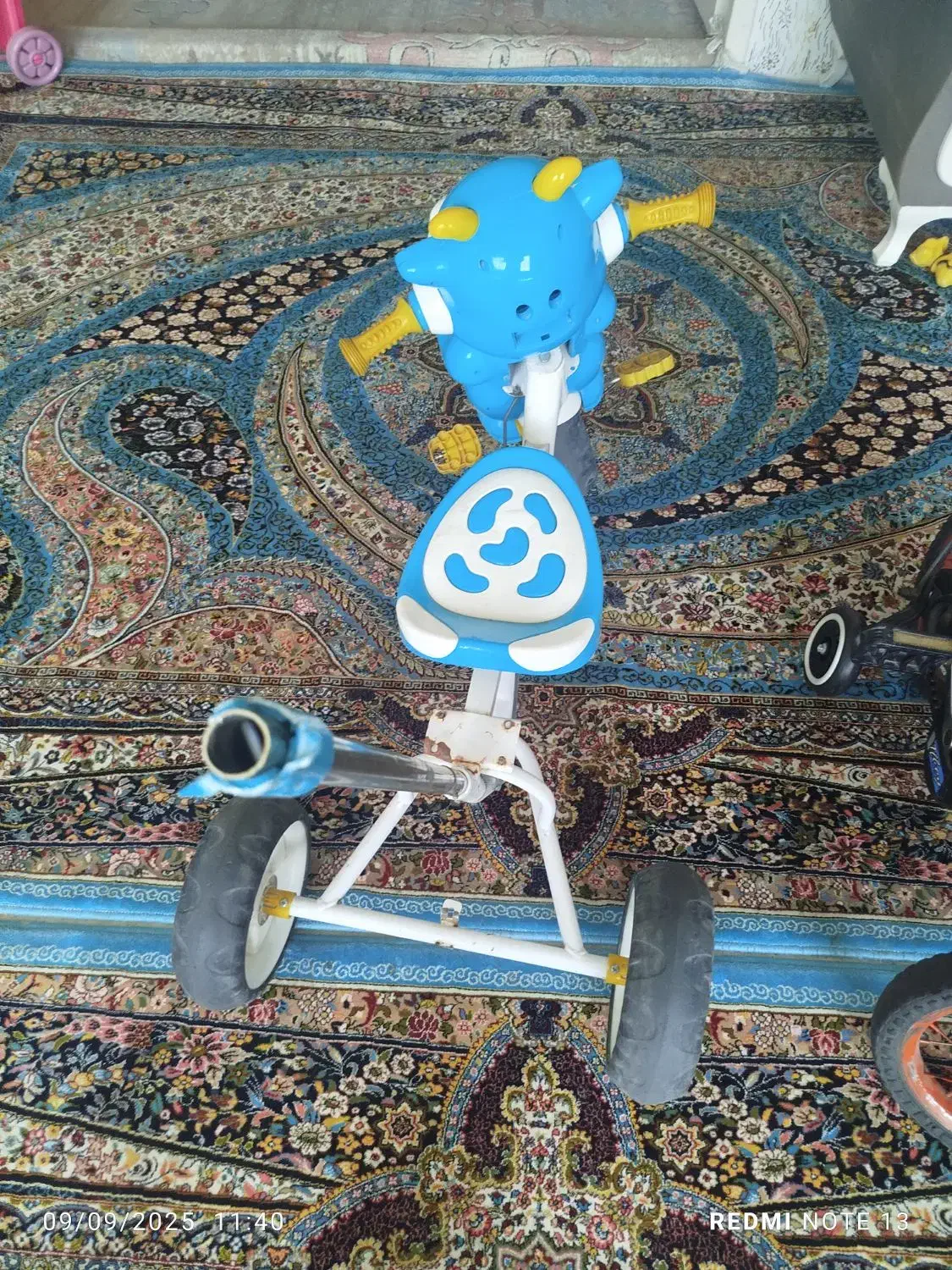 سه چرخ به فروش میرسد|اسباب‌‌بازی|مشهد, محمدآباد|دیوار