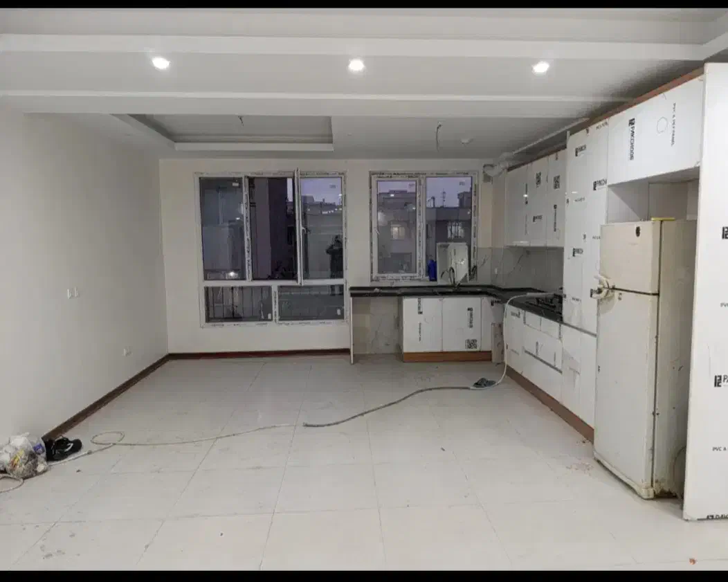 ۱۰۰ متر / ۲ خواب / فول / کلید نخورده