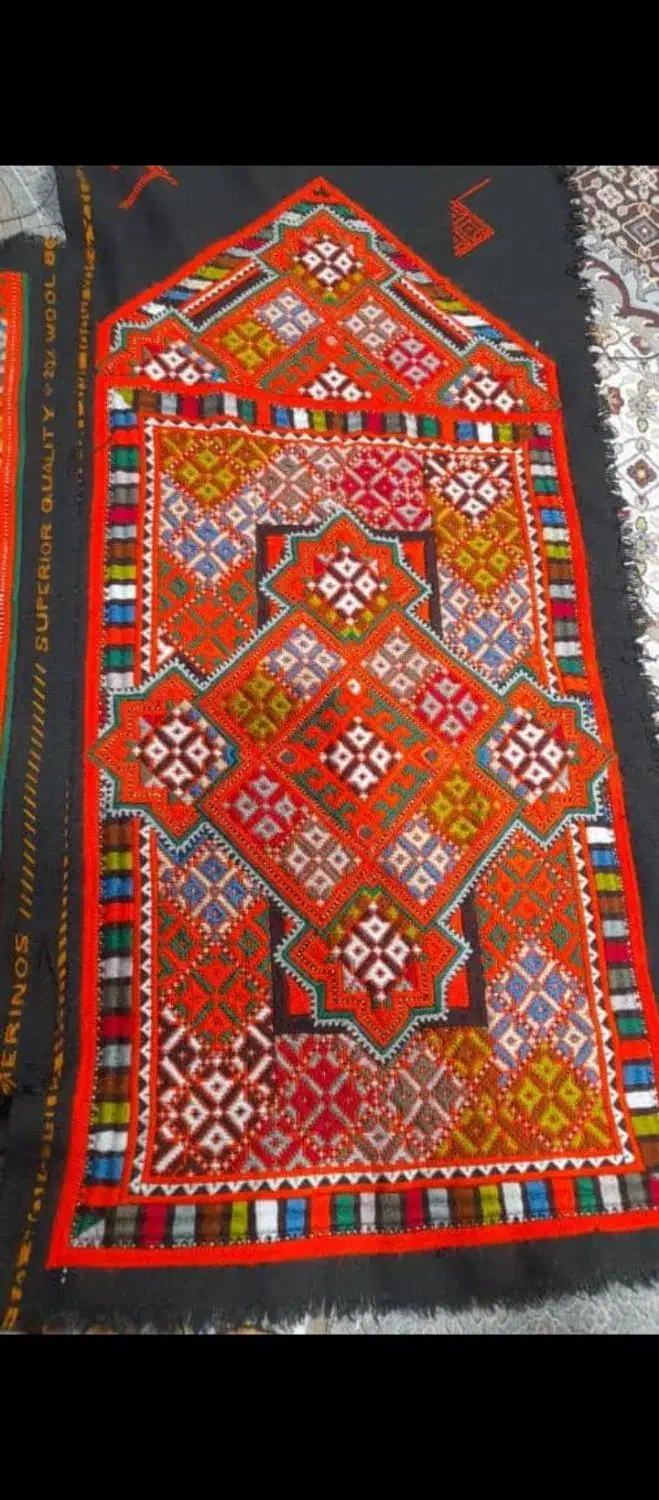 لطفاً الکی مزاحم نشوید وقت ندارم برای جستجوی الکی|لباس|خاش, |دیوار