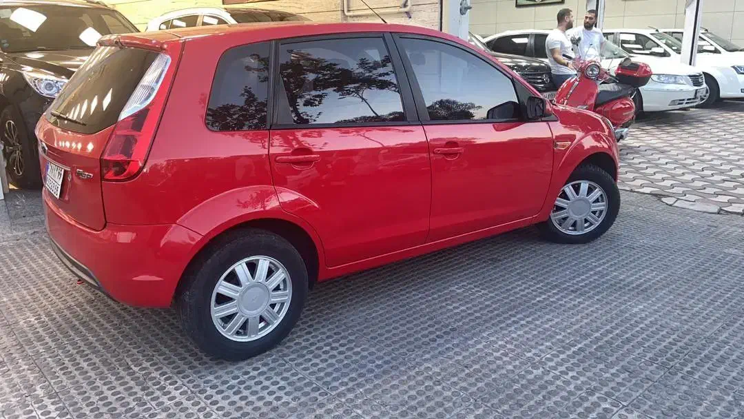 فروش فورد فیگو 2012|خودرو سواری و وانت|رشت, معلم|دیوار