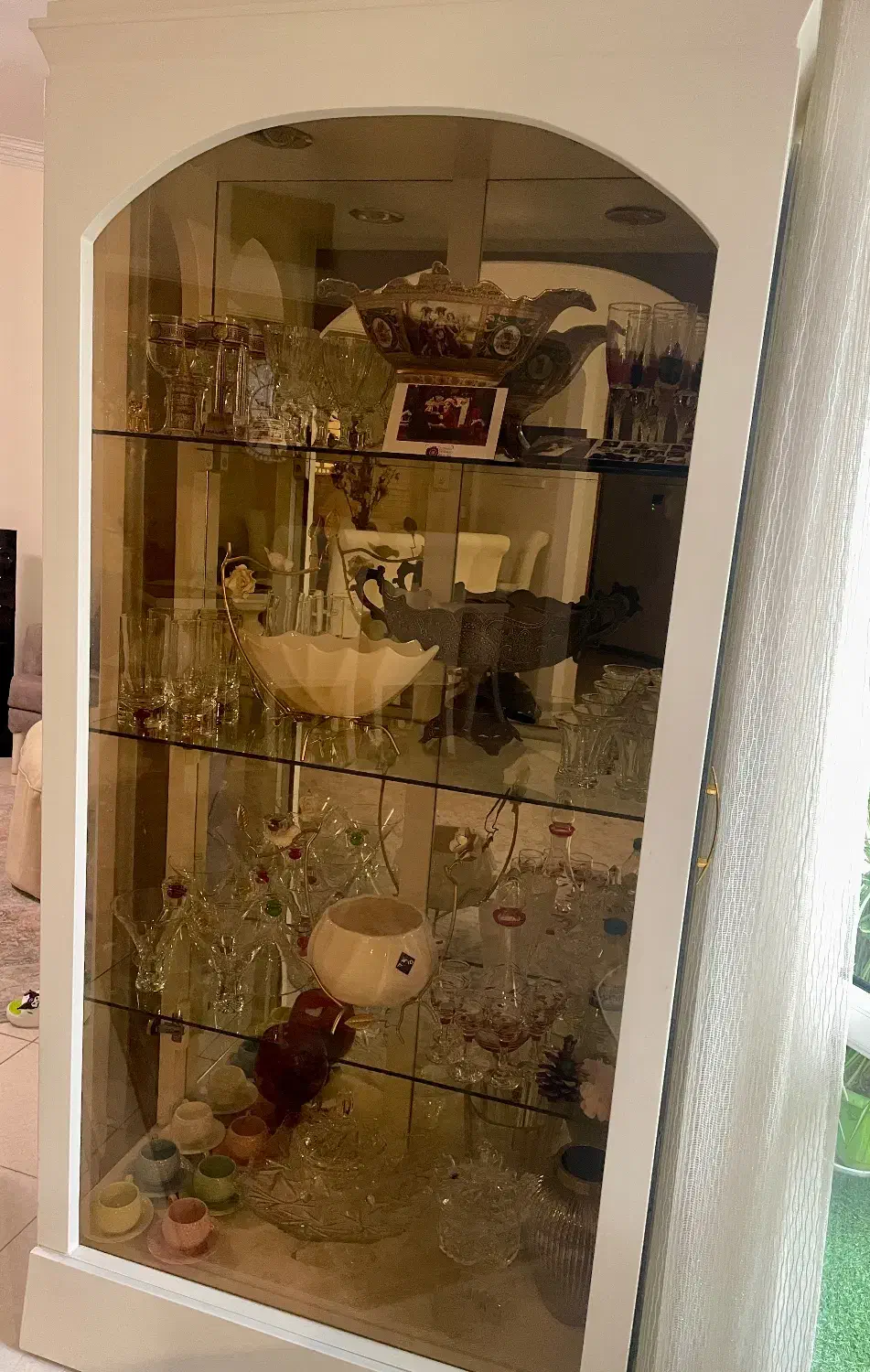 ویترین سفید در حد نو|بوفه، ویترین، کنسول|تهران, شهرک فرهنگیان|دیوار