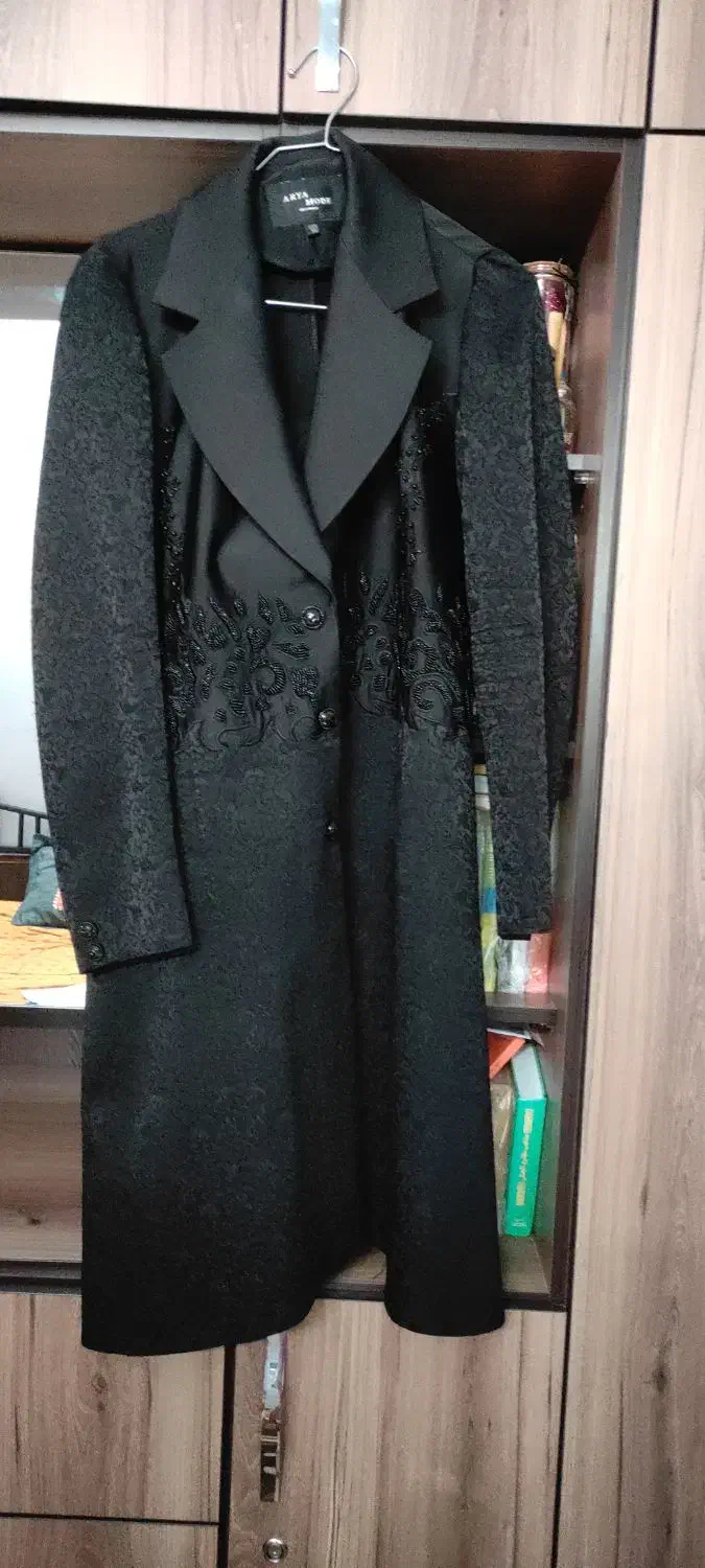 یک عدد مانتو شیک و مجلسی کار شده|لباس|شاهینشهر, شهرک سایت|دیوار