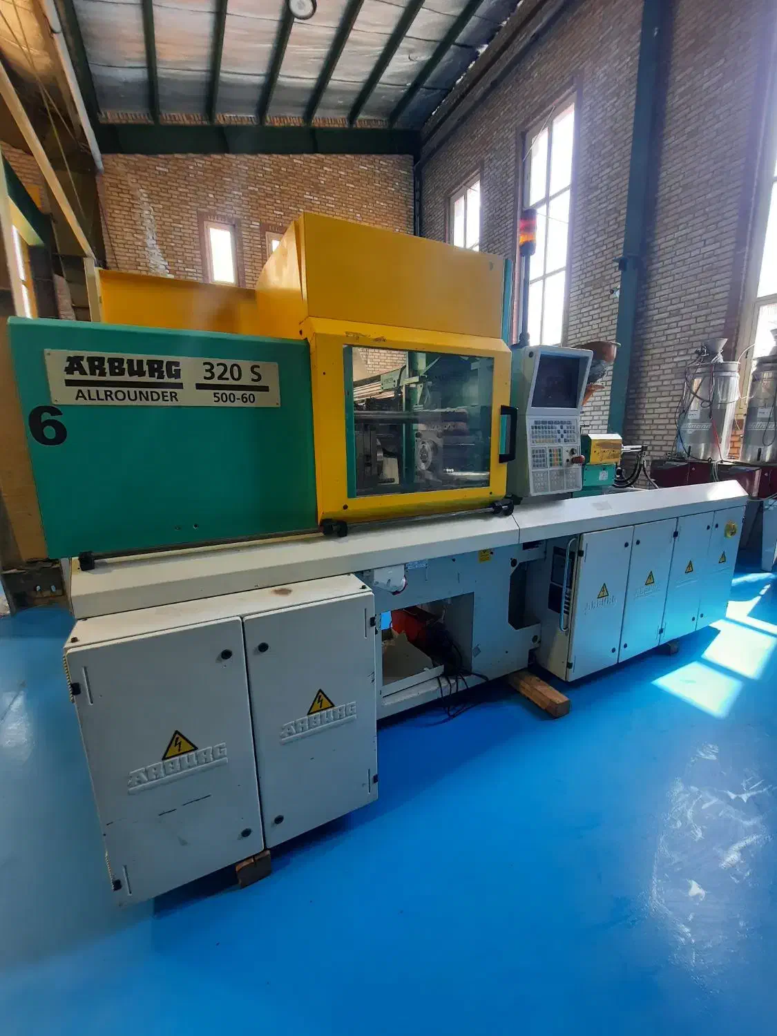 ماشین تزریق پلاستیک اروپایی|ماشین‌آلات صنعتی|شریف‌آباد, |دیوار