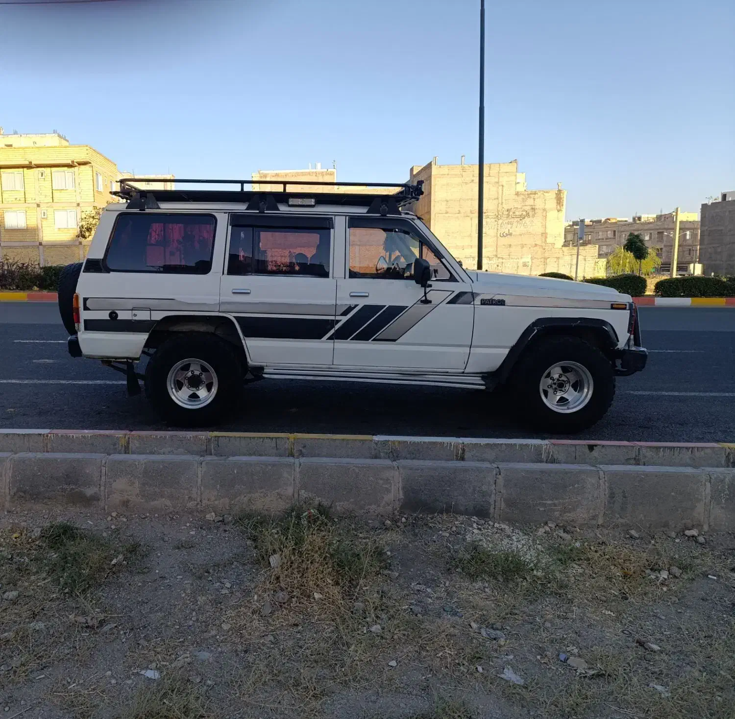 نیسان پاترول 4 در 6 سیلندر، مدل ۱۳۷۱|خودرو سواری و وانت|زنجان, |دیوار