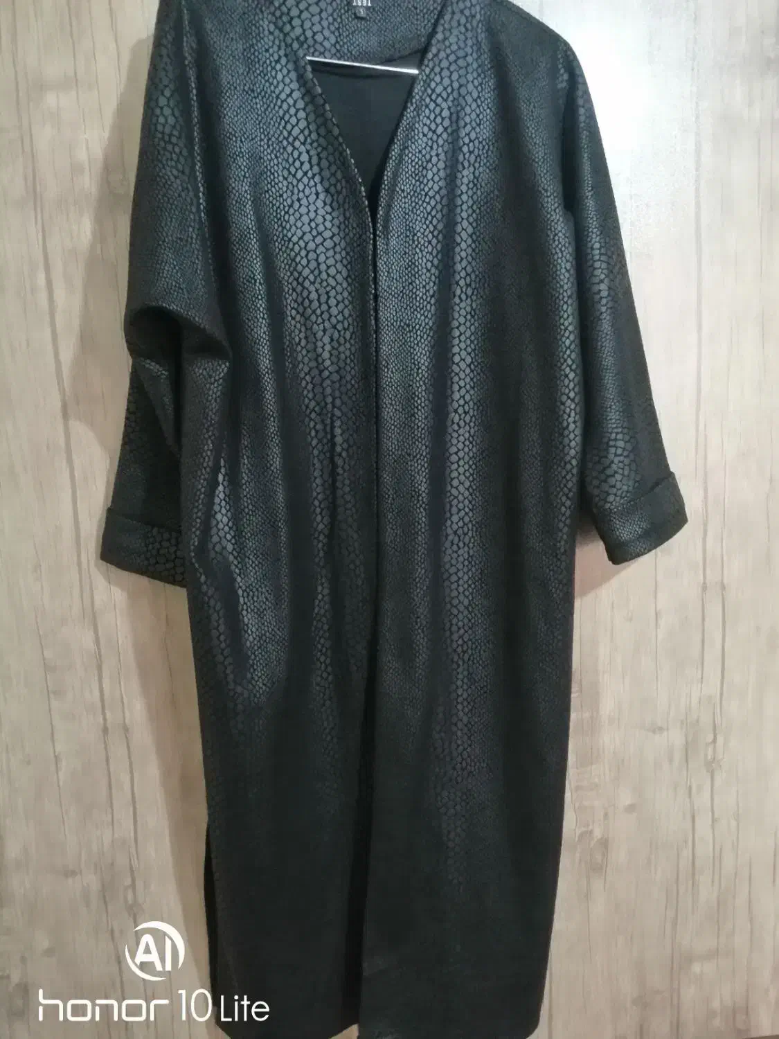 بارونی|لباس|تربت‌حیدریه, شهرک ولیعصر|دیوار