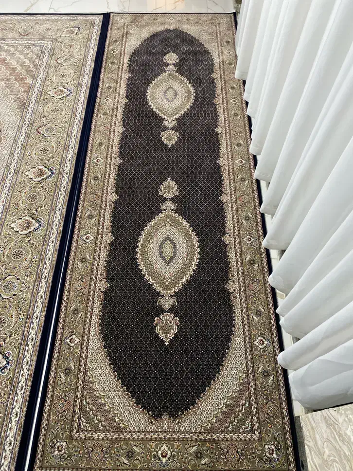 فرش ماهی ۱۲۰۰ شانه تراکم ۳۶۰۰|فرش|ارومیه, |دیوار