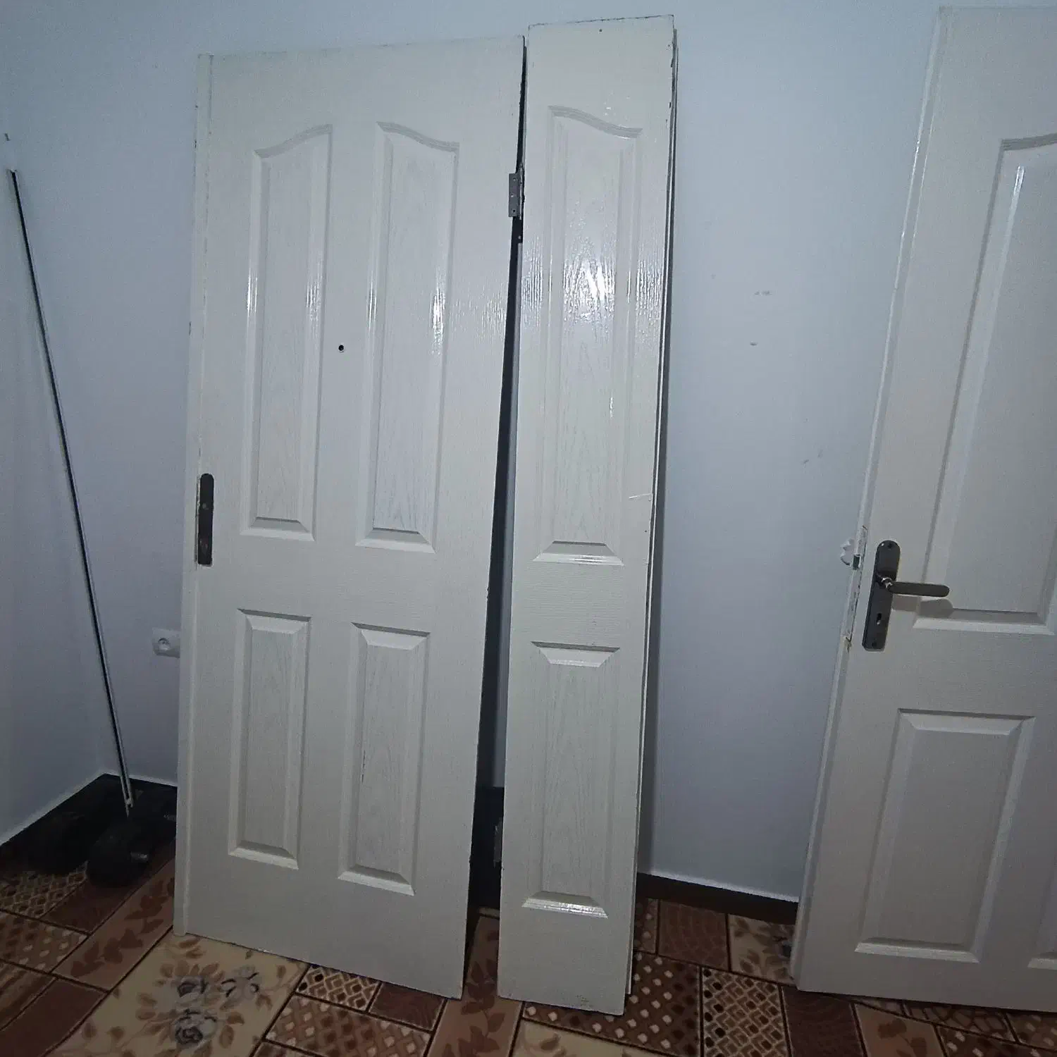 درب|مصالح و تجهیزات ساختمان|قروه, |دیوار