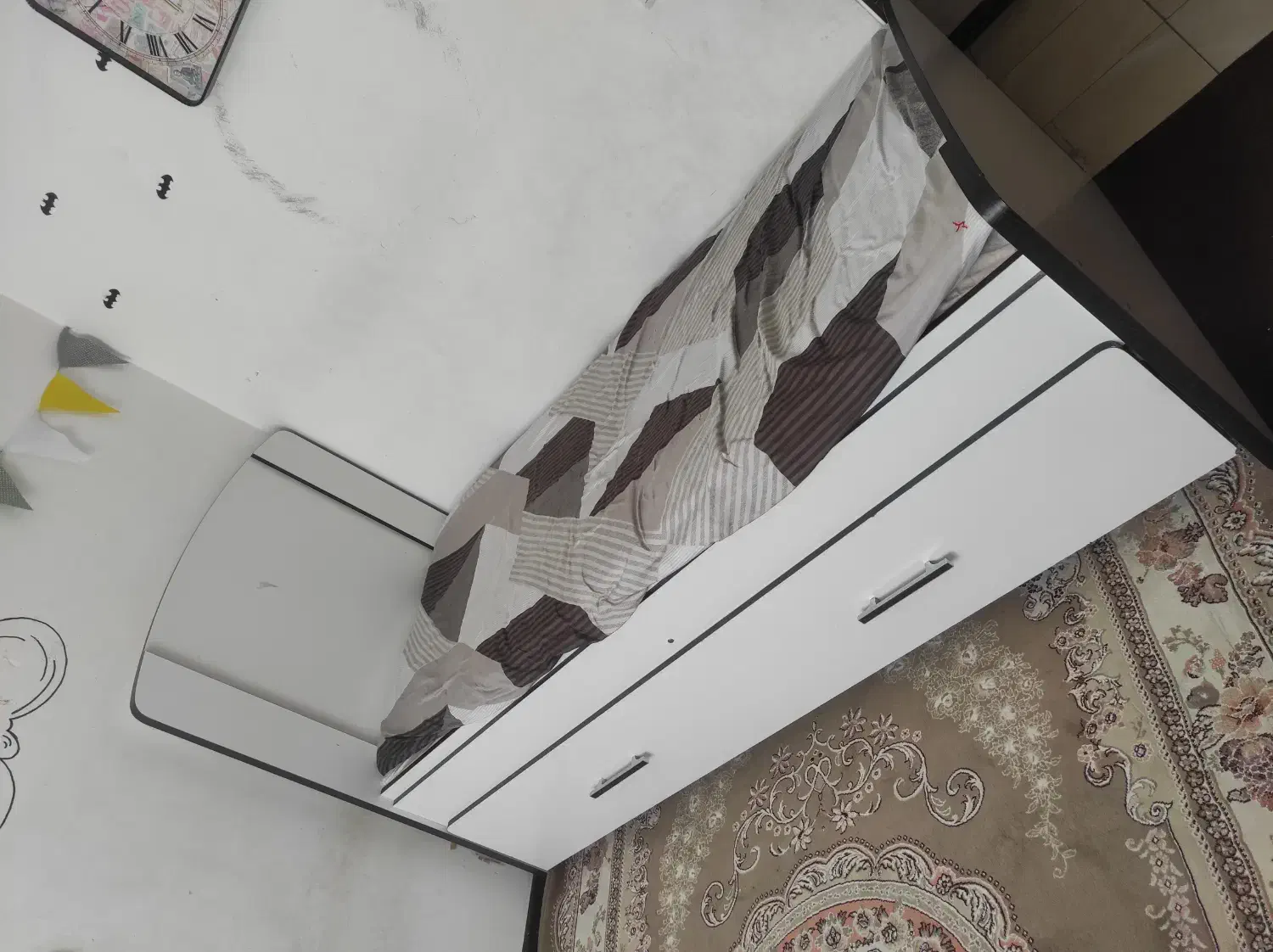 تخت دوطبقه کشویی|تخت و سرویس خواب|شاهین‌شهر, بوستان حافظ|دیوار