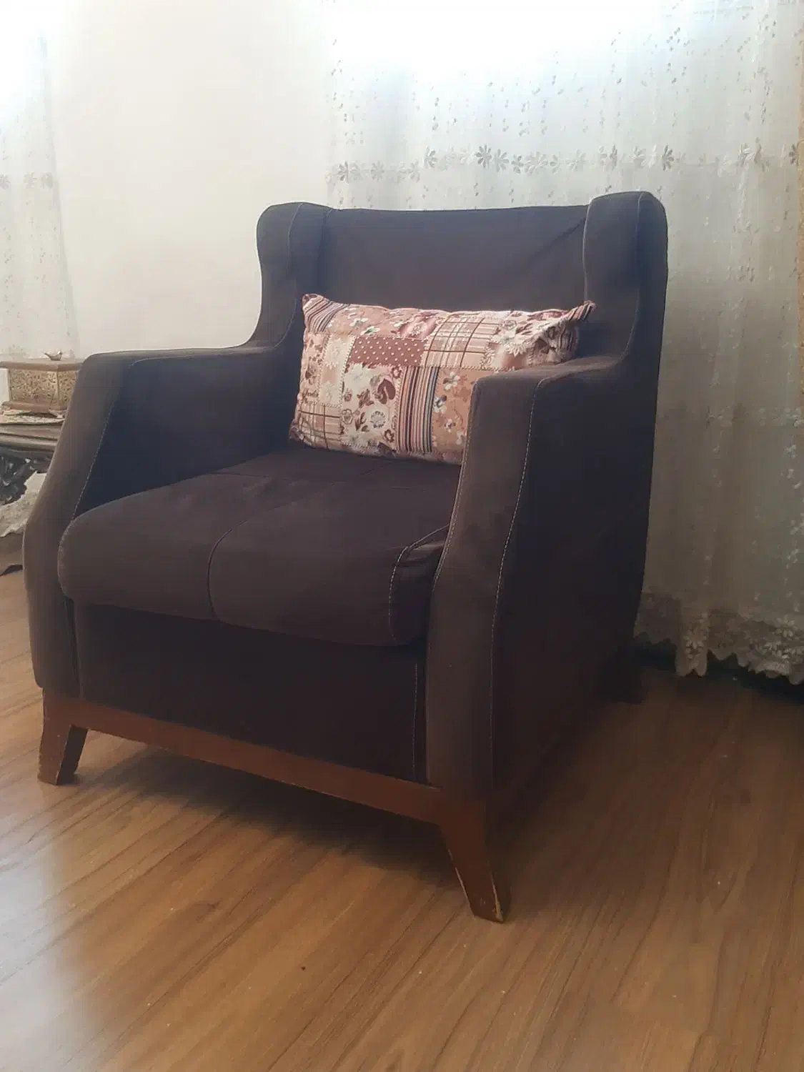 نیم ست همراه با جلو مبلی|مبلمان خانگی و میز عسلی|هشتگرد, گلسار|دیوار