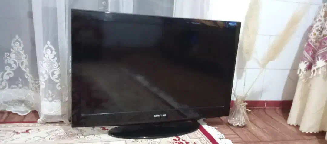 تلویزیون 32 اینچ ال ای دی بامیز تلویزیون باهم 12|تلویزیون و پروژکتور|تاکستان, |دیوار