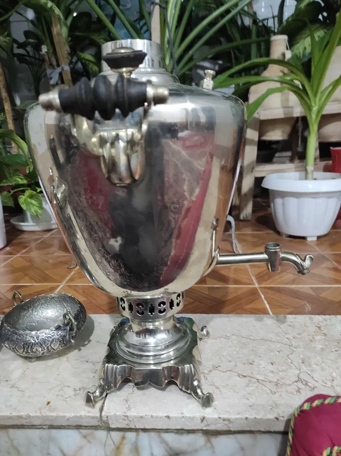 سماور ورشو قدیمی|کلکسیون اشیاء عتیقه|آباده, |دیوار