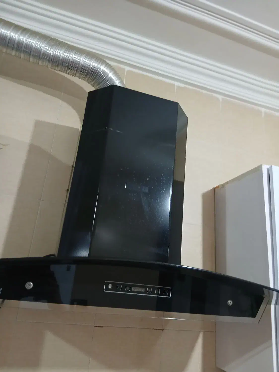 هود|هود|یاسوج, |دیوار