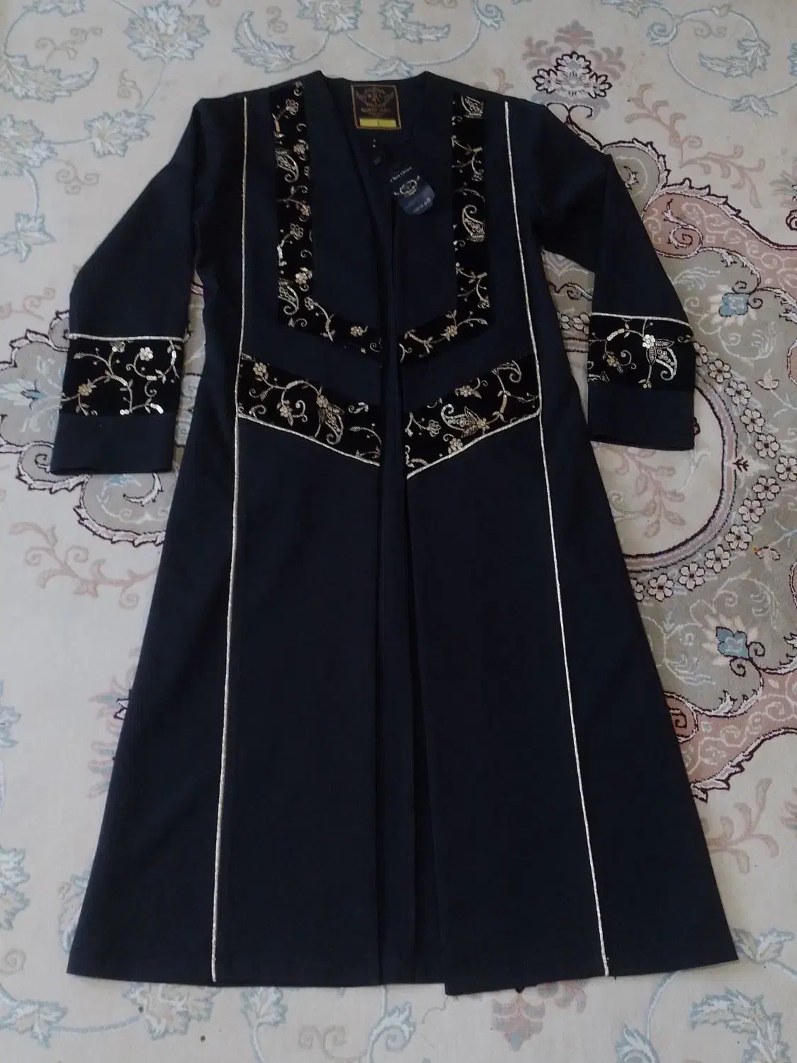 مانتو مجلسی،کفش|لباس|اهواز, معین زاده|دیوار