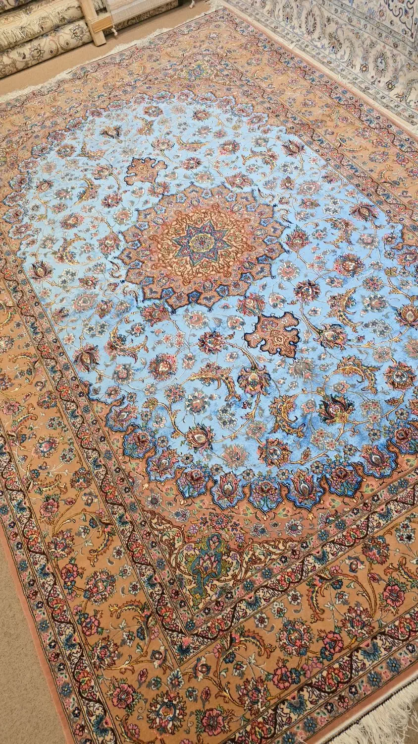 ۶متری اصفهان تک|فرش|اصفهان, نقش جهان|دیوار