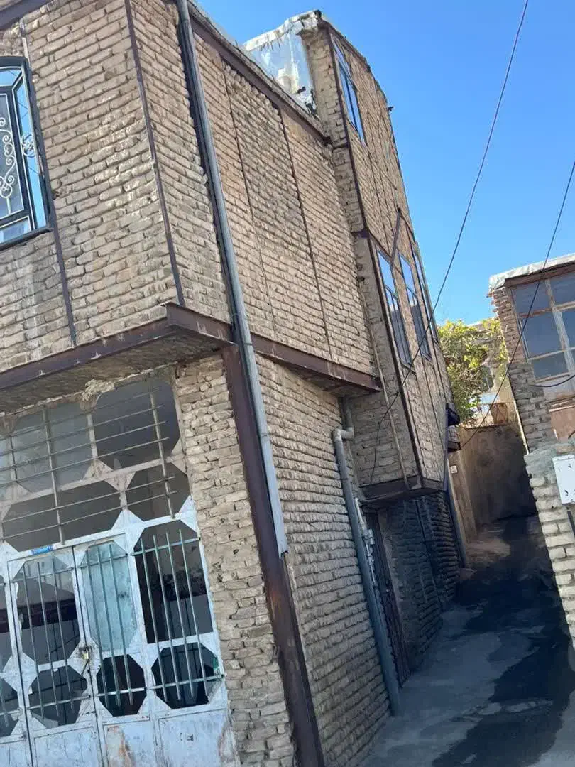 تجاری مسکونی۷۲۰متر/برشیخ منصور/دومغازه/املاک پرهام|فروش خانه و ویلا|نهاوند, |دیوار