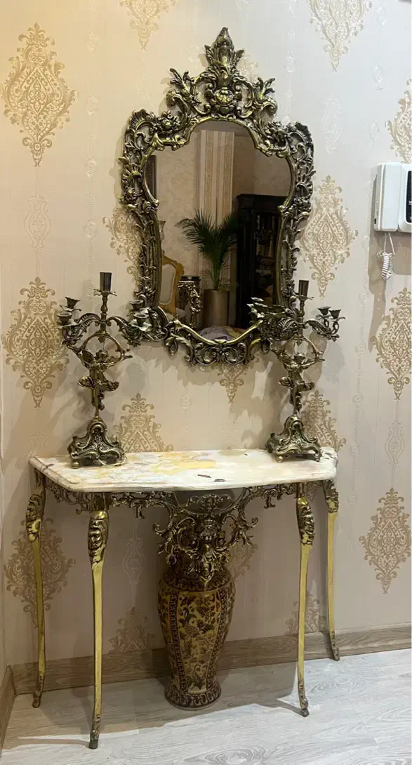 آینه و شمعدان برنز|بوفه، ویترین، کنسول|خوی, |دیوار