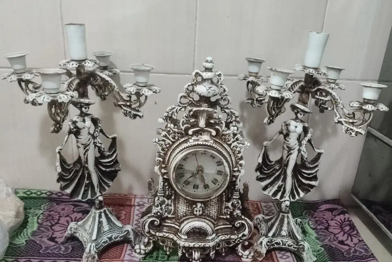 ساعت و شمعدانی جهت آینه وکنسولی تمیز|ساعت دیواری و تزئینی|مشهد, ایثارگران|دیوار