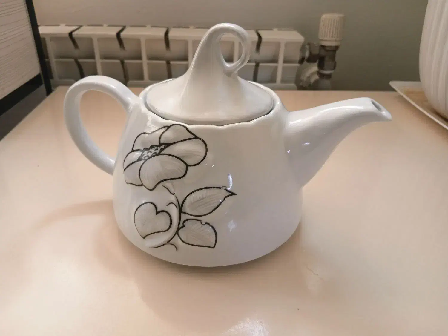 قوری نو|قوری، کتری، قهوه‌ساز دستی|شیراز, سینما سعدی|دیوار