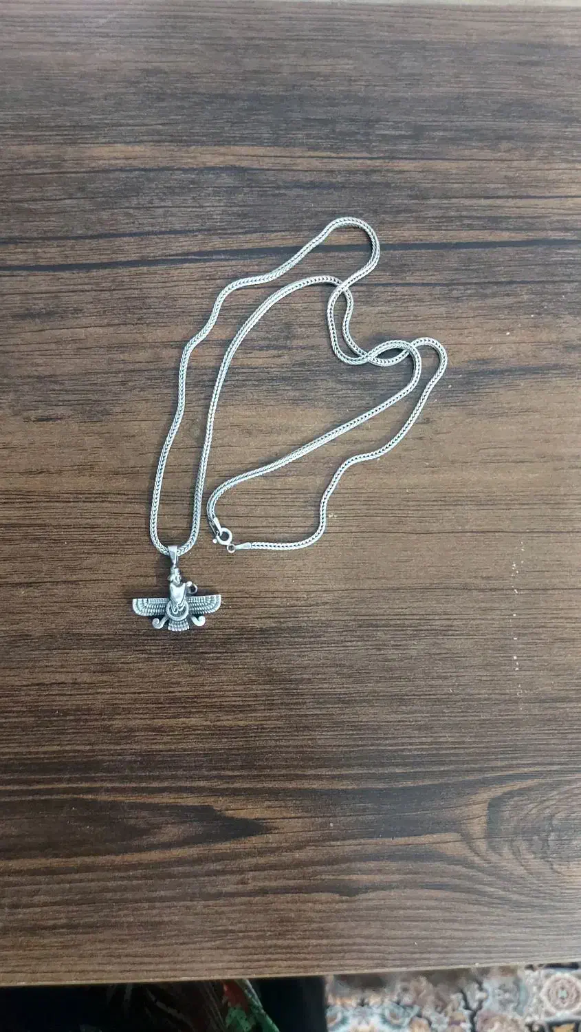 گرنبندنقره ایتالیا .|جواهرات|دورود, |دیوار