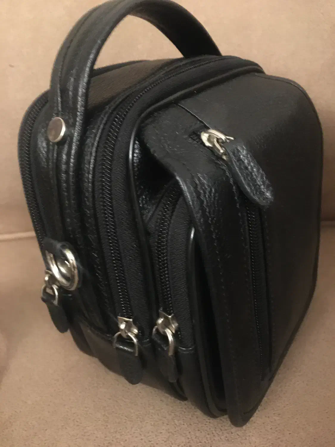 کیف چرم رودوشی|کیف، کفش، کمربند|اصفهان, کوی ولی عصر|دیوار