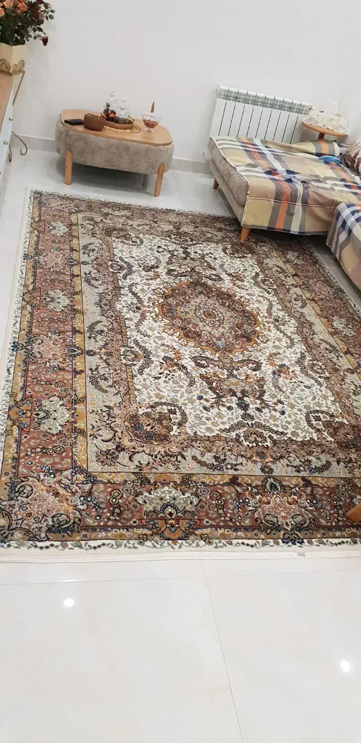 یک تخته فرش ۶ متری مهستان|فرش|رشت, معلم|دیوار