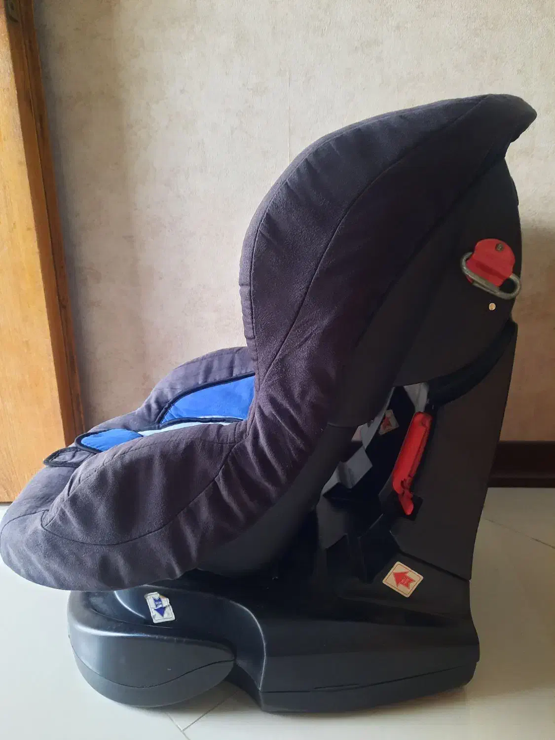 صندلی ماشین کودک|تخت و صندلی بچه|ساری, |دیوار