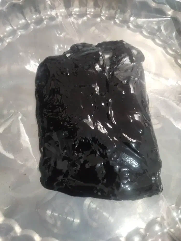 مومنایی|آرایشی، بهداشتی، درمانی|شیراز, قلات|دیوار