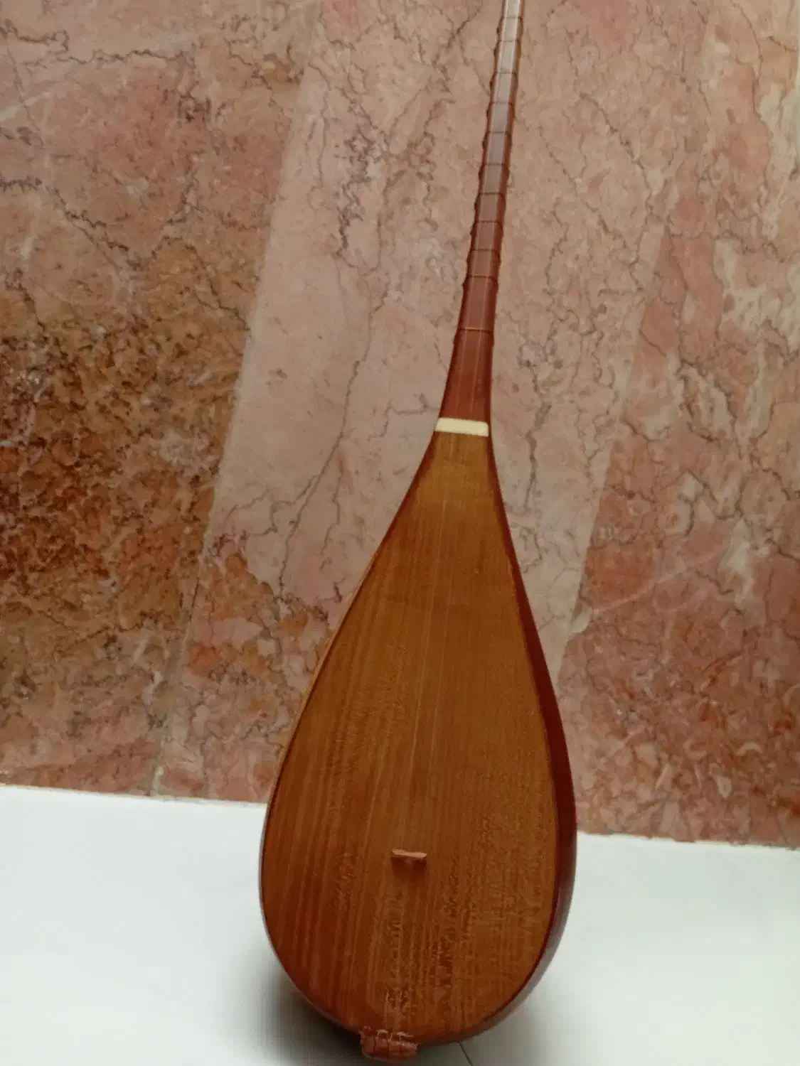 ۲تار|سازهای سنتی|آشخانه, |دیوار