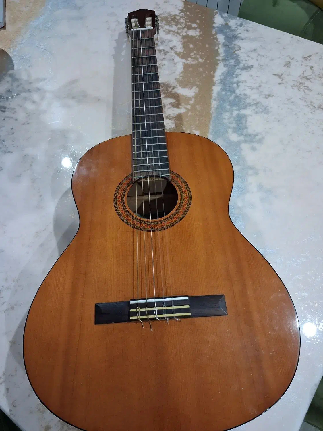 گیتار مدل یاماها 40C اندونزی|گیتار، بیس، امپلیفایر|کرج, شهرک جهاننما|دیوار