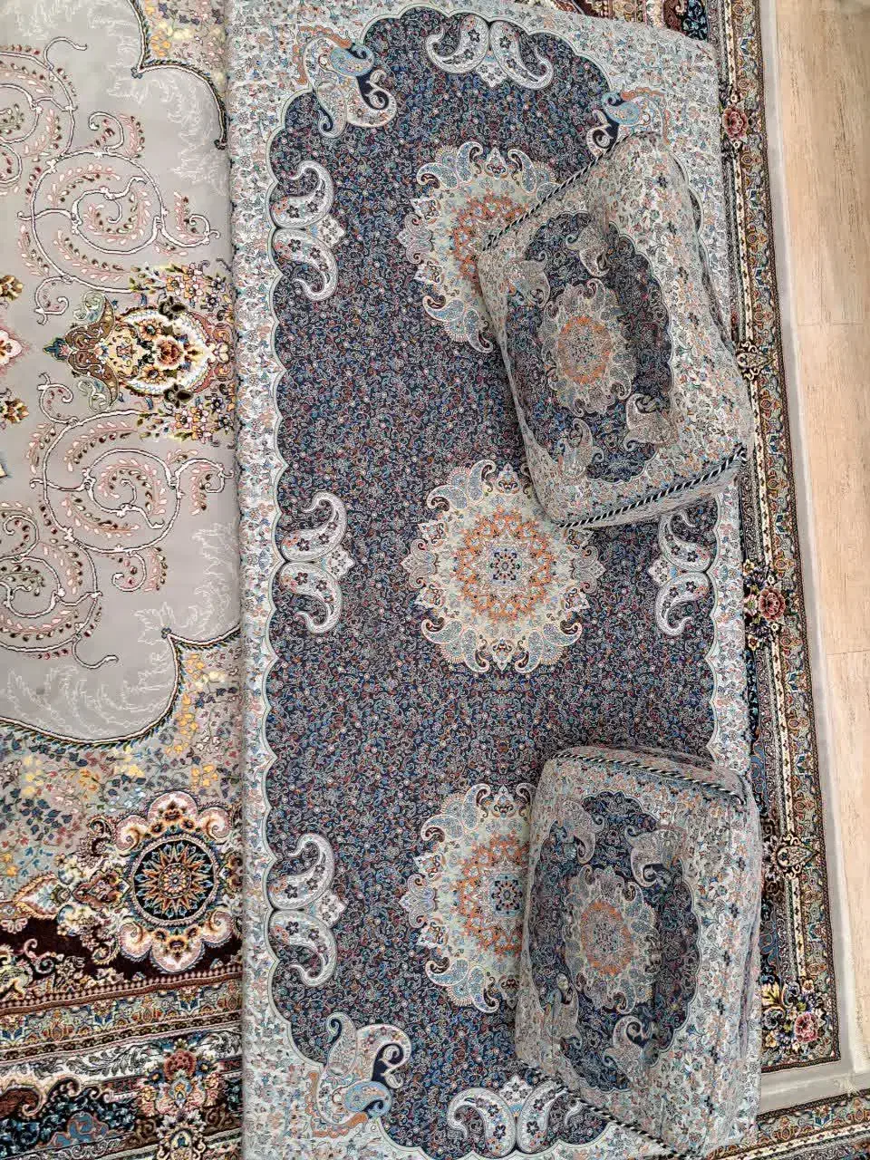 تشک و خان نشین|تشک تختخواب|ساوه, |دیوار