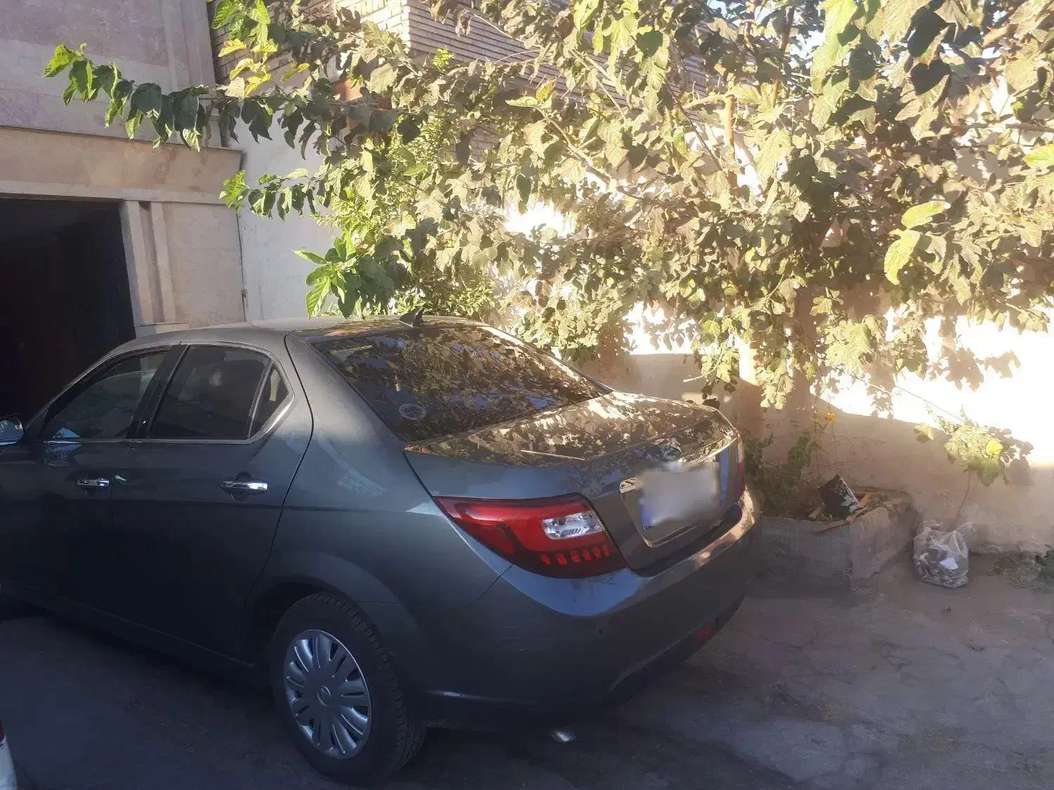 دنا پلاس ۶ دنده کم کار خونگی|خودرو سواری و وانت|کرمان, |دیوار