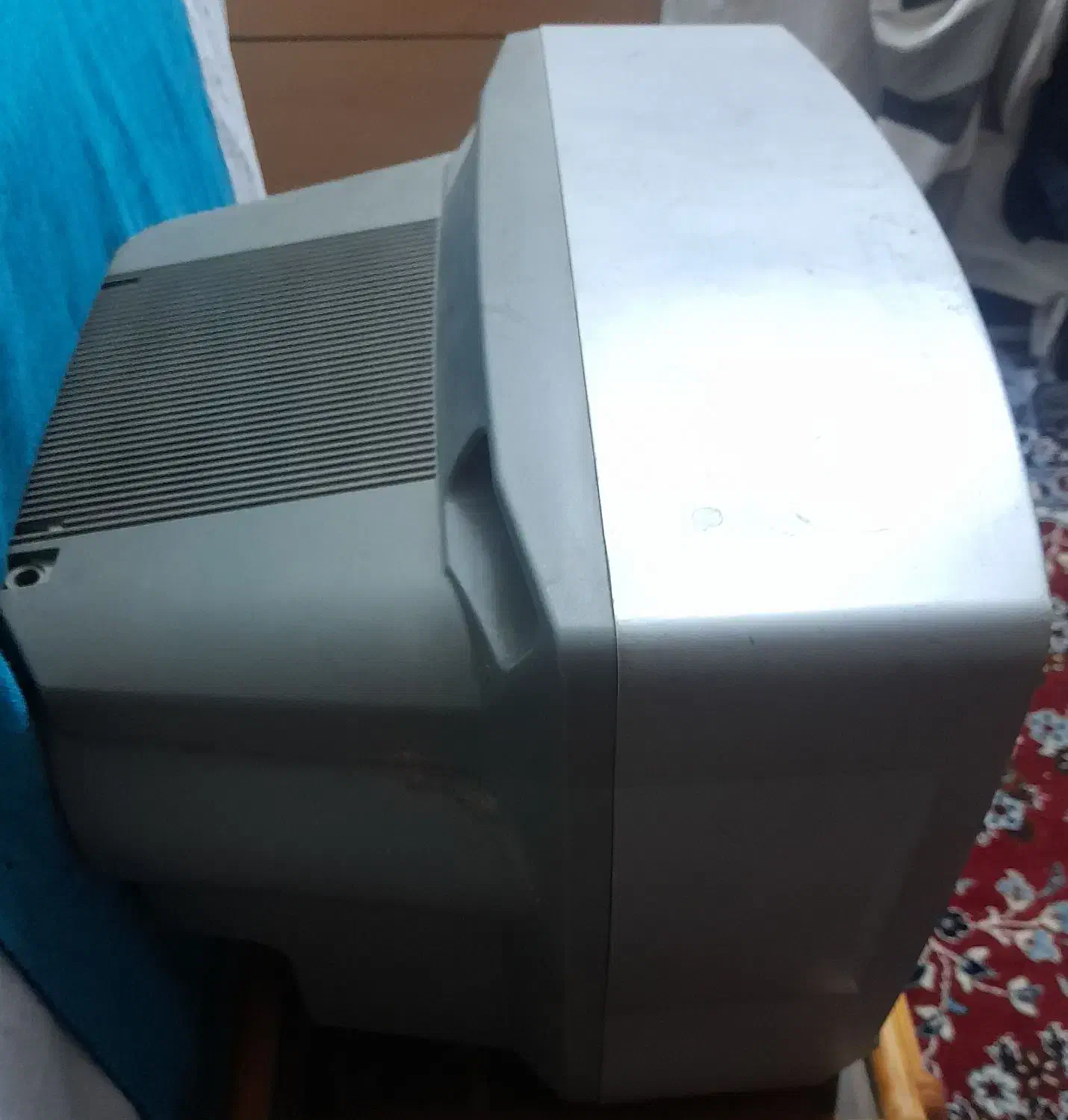 تلویزیون رنگی  قدیمی ۱۴ رنگی|تلویزیون و پروژکتور|گرگان, |دیوار