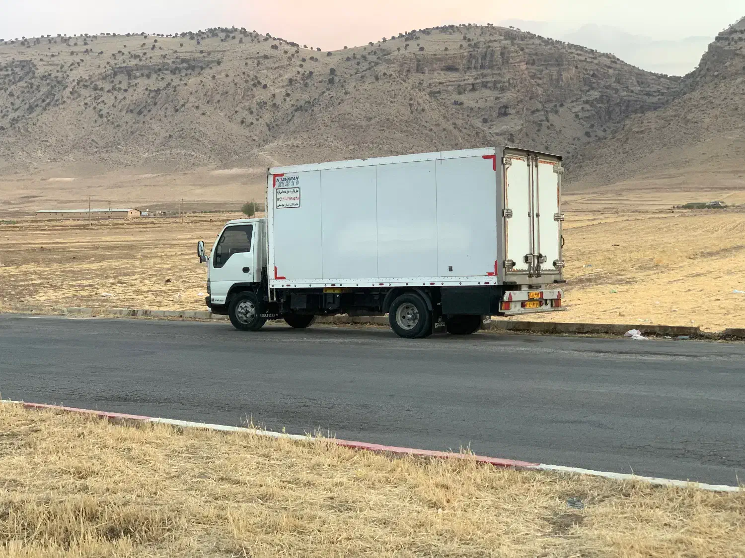 ایسوزو ۶تن مدل۹۰|خودرو سنگین|سنندج, |دیوار