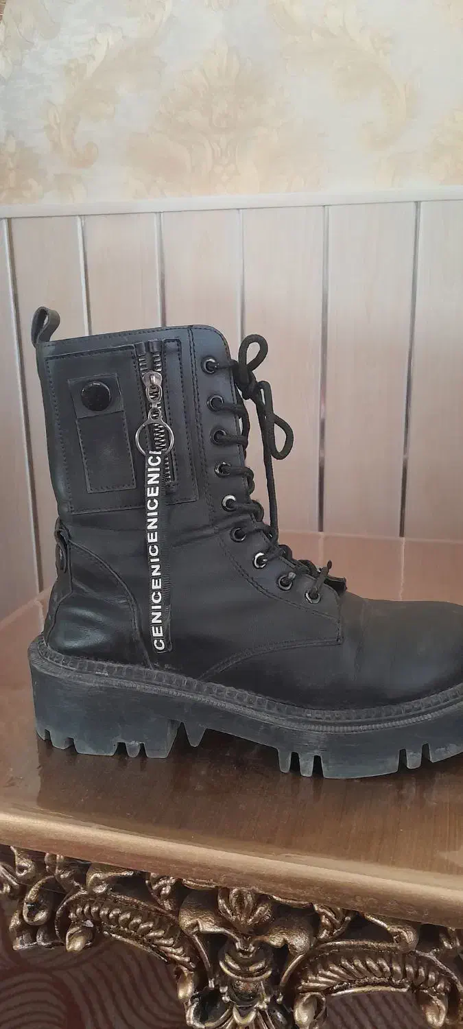 بوتین پسرانه ودخترانه|کیف، کفش، کمربند|اهر, |دیوار