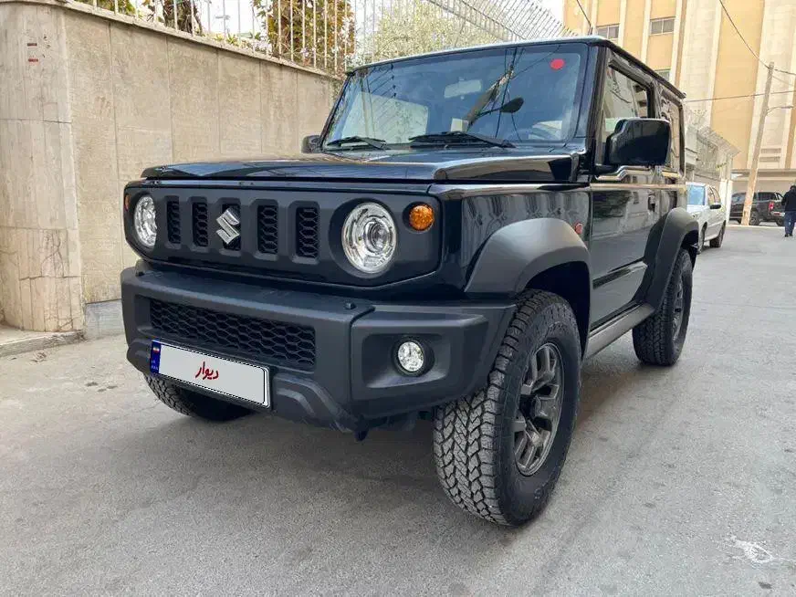 سوزوکی جیمنی سه در اتوماتیک مشکی ۲۰۲۵ ژاپن|خودرو سواری و وانت|اصفهان, آبشار|دیوار