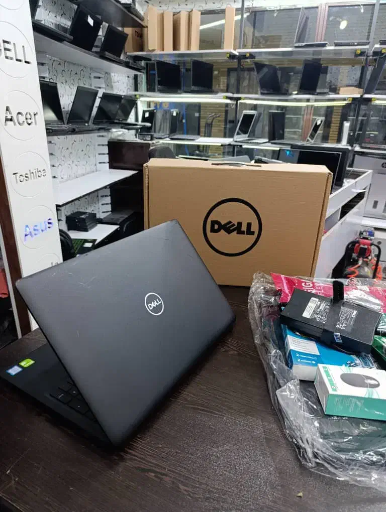 لپتاپdell cori7 رم۱۶ گرافیک۲نسل8نمایشگاهی|رایانه همراه|شهرکرد, |دیوار