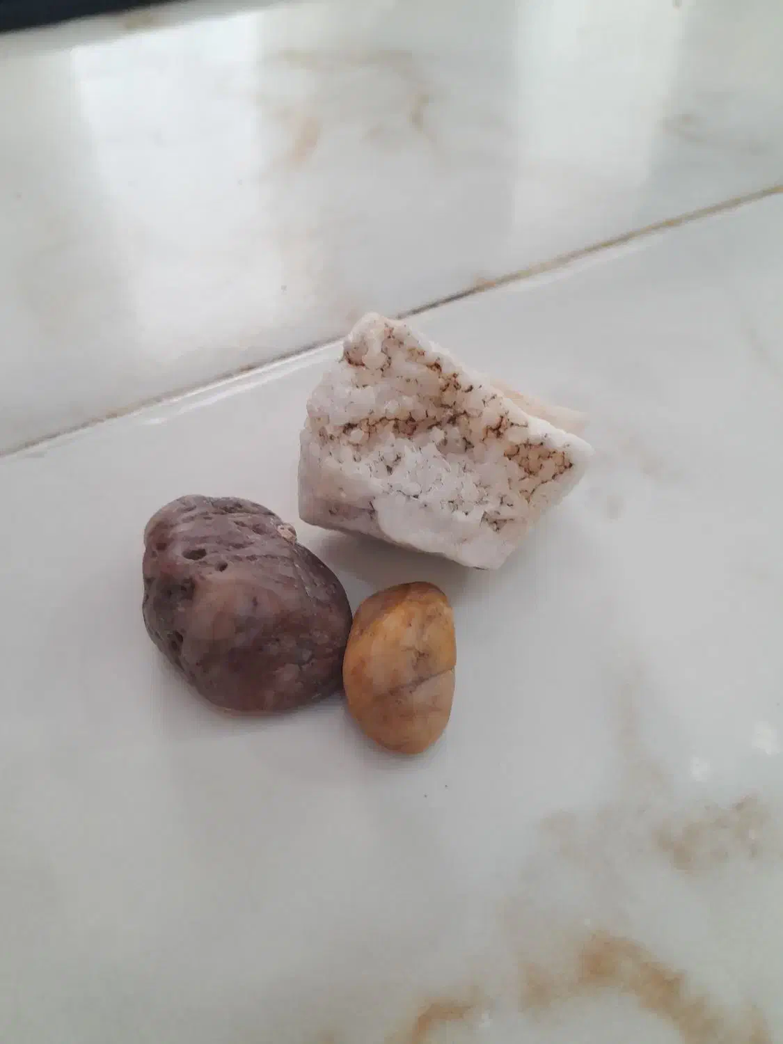 سنگهای باارزش|جواهرات|سیرجان, |دیوار