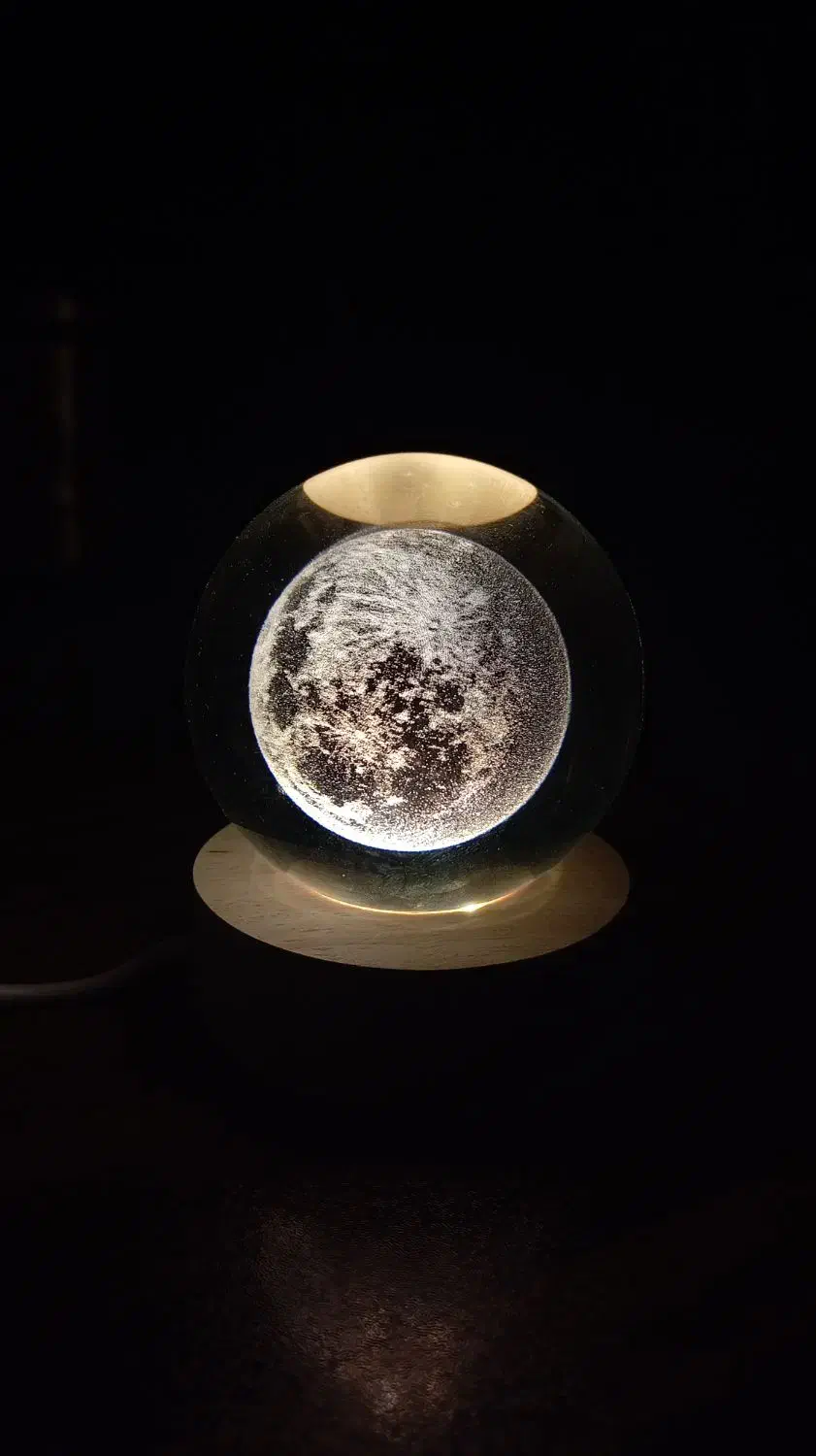 چراغ خواب|چراغ خواب و آباژور|تربت‌حیدریه, باغ ملی|دیوار