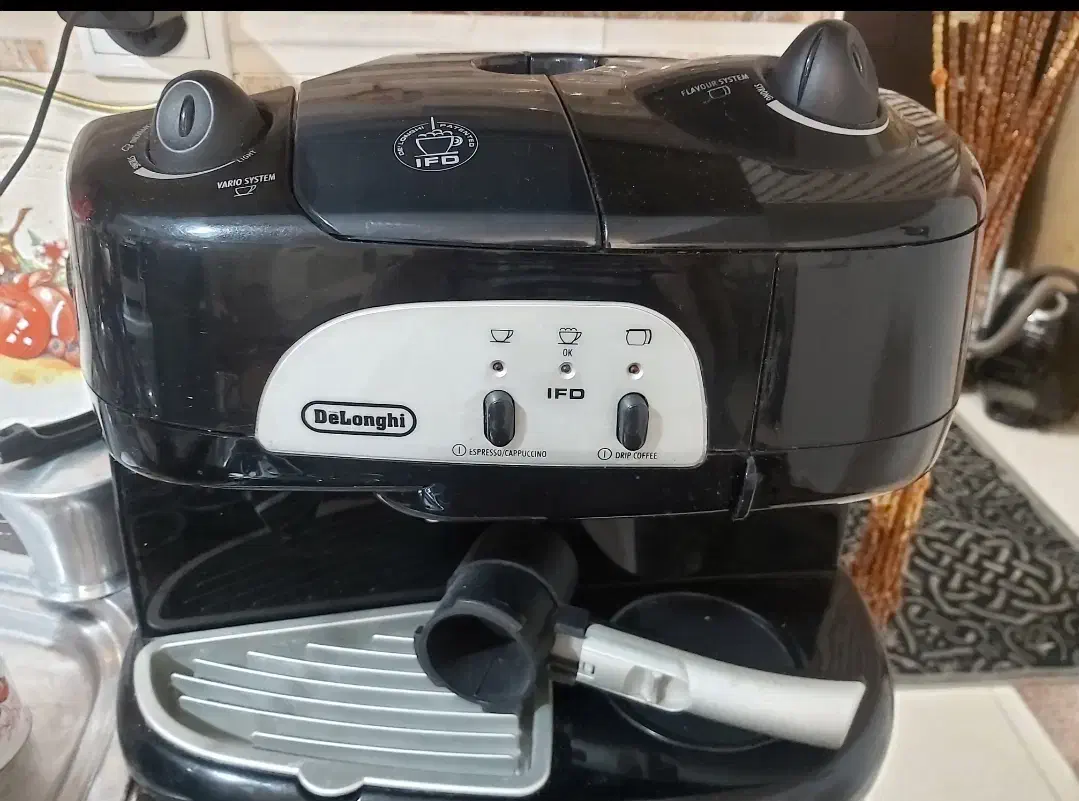 قهوه ساز چندکاره دلونگی کاملا سالم|سماور، چای‌ساز، قهوه‌ساز|تهران, هاشمی|دیوار