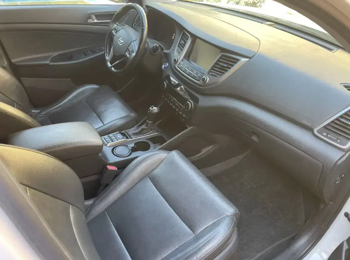 توسان ۲۰۱۶ بدون رنگ|خودرو سواری و وانت|یزد, |دیوار