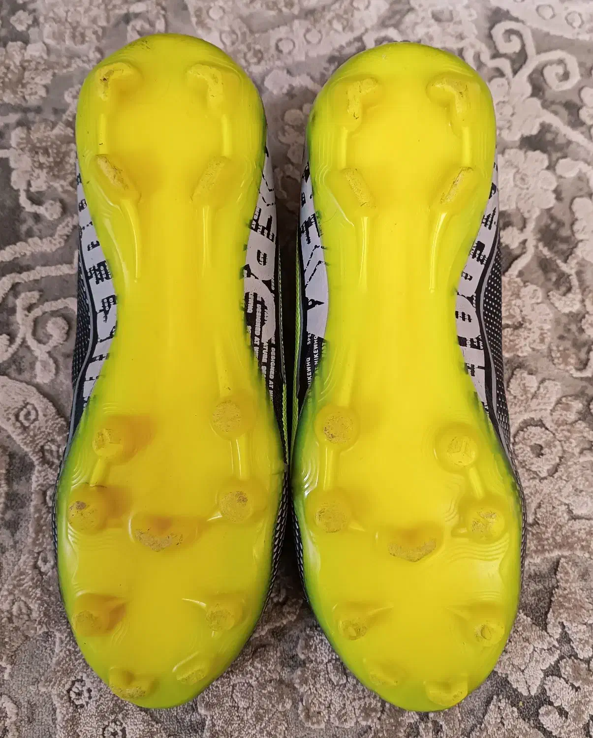 کفش استوک‌ دار|کیف، کفش، کمربند|شیراز, زرهی|دیوار