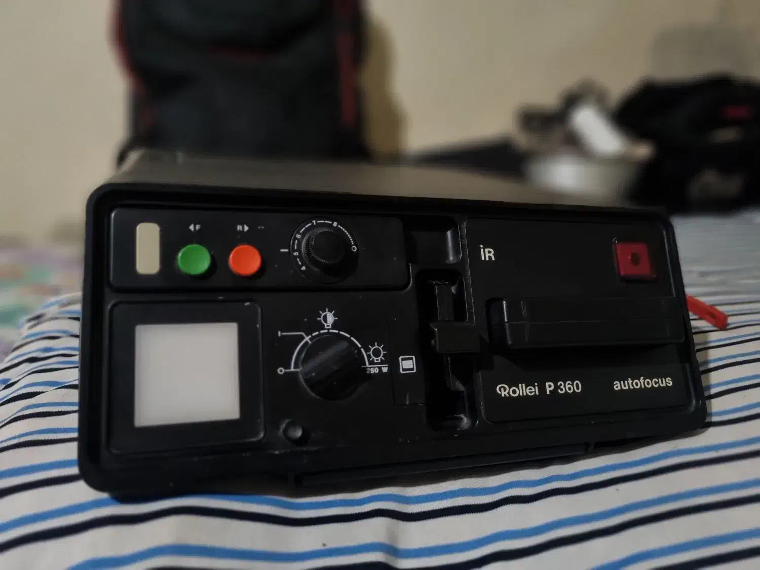 اسلاید پروژکتور انالوگ|تلویزیون و پروژکتور|کرج, حسین آباد (اکبر آباد)|دیوار