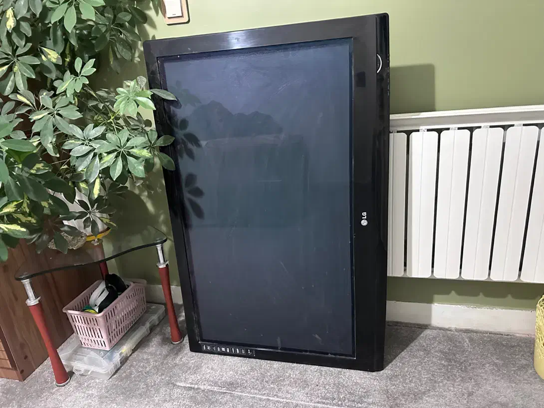 ال سی دی ال جی اصل ۴۲ اینچ|تلویزیون و پروژکتور|کرج, مهرویلا شمالی|دیوار