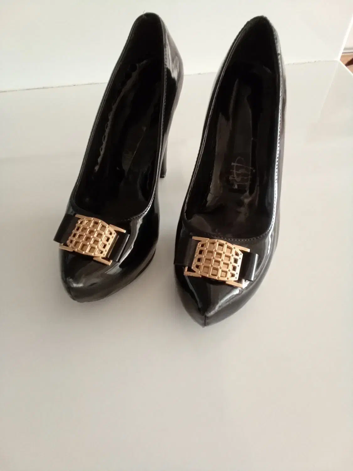 کفش مجلسی|کیف، کفش، کمربند|اهر, |دیوار