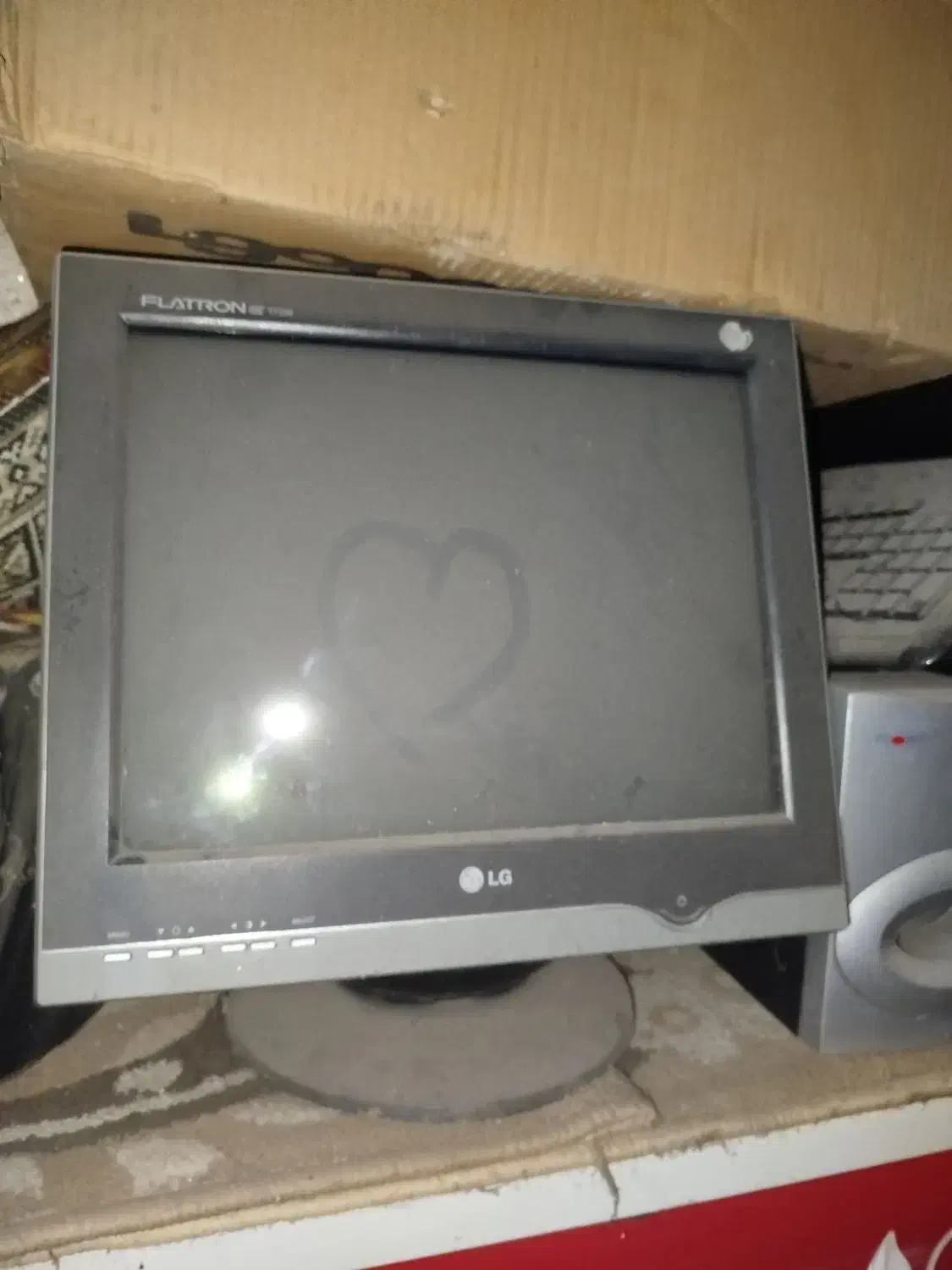 مانیتور  ال جی|قطعات و لوازم جانبی رایانه|رشت, کوی یخ|دیوار